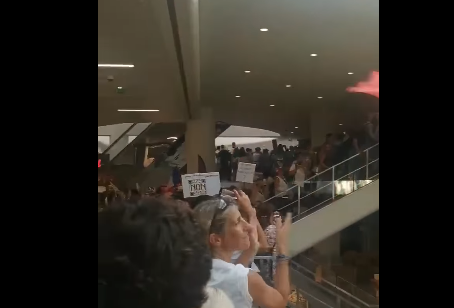After storming the train station last week, protests in Marseille today hit a shopping center over Macron's tyrannical covid passports