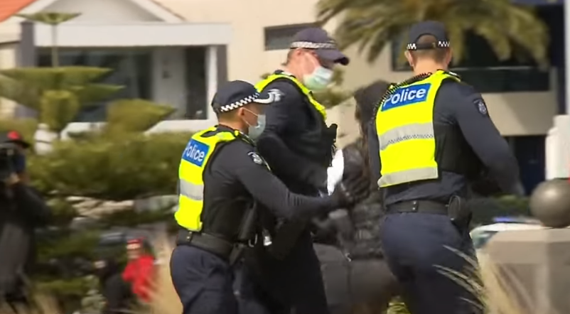 Melbourne protesters outnumbered by police at Luna Park | 9 News Australia